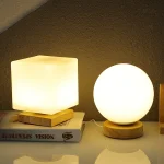 Nordic Solid Wood USB Table Lamp, Wabi Sabi LED Bedside Night Light Creative Ambience Lamp for Bedroom Study Homestay